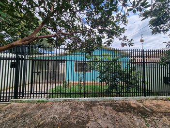 house em Rua das Jaboticabeiras, Jardim Morumbi - Londrina - PR