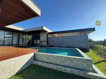 house em Rua Machado de Assis, Centro-Sul - Várzea Grande - MT