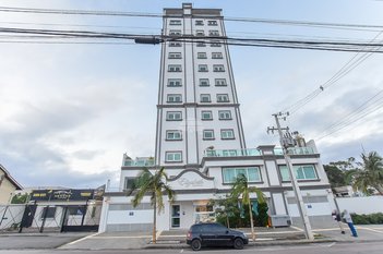 apartment em Rua Voluntários da Pátria, Centro - São José dos Pinhais - PR