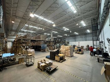industrial em Avenida Pirambóia, Jardim Santa Cecília - Barueri - SP