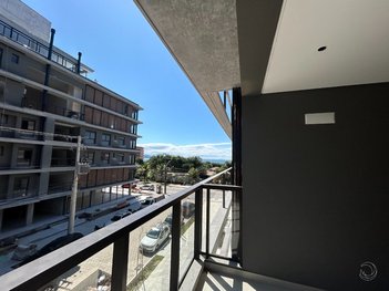 apartment em dos Polvos, Jurerê - Florianópolis - SC