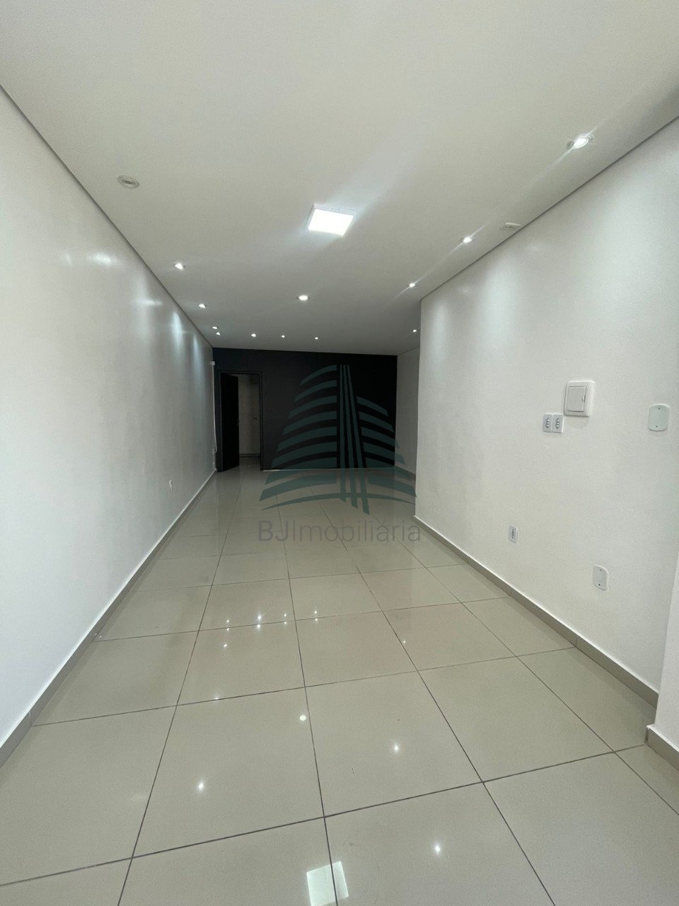 b5897f03-c7d7-42bf-a517-cf3c245d5910