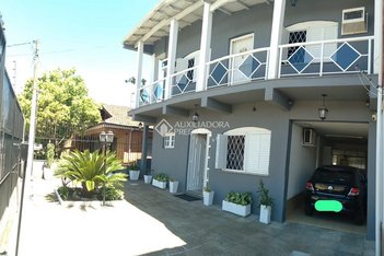 house em Avenida Souza Melo, Sarandi - Porto Alegre - RS
