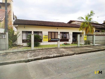 house em Rua Adolfo Trincks, Glória - Joinville - SC