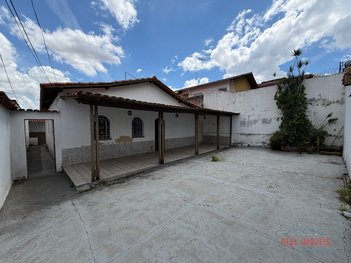 house em Rua Reynaldo Smith Camargos, Santa Amélia - Belo Horizonte - MG