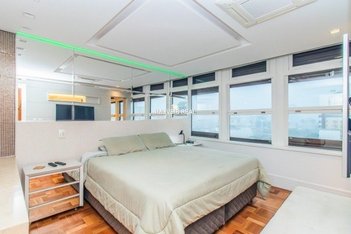 apartment em Avenida Ganzo, Menino Deus - Porto Alegre - RS
