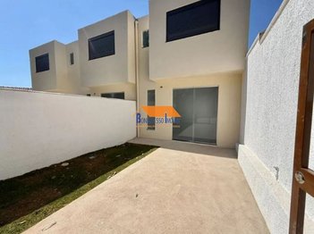 house em Rua Detetive Moacir Alves Garcia, Santa Branca - Belo Horizonte - MG