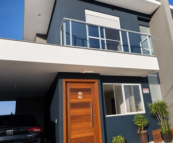 house em Rua Arco-Íris, Carianos - Florianópolis - SC