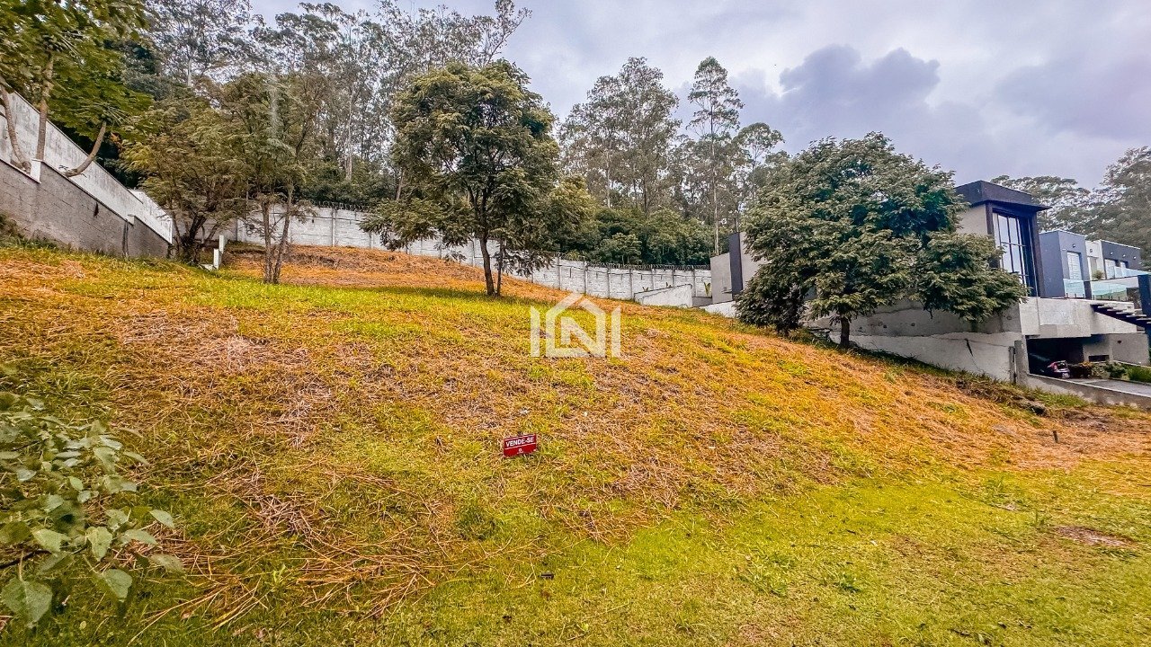 Terreno a venda no condominio Reserva Santa Maria