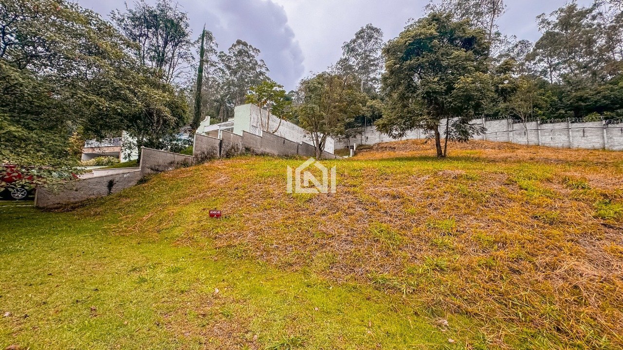 Terreno a venda no condominio Reserva Santa Maria