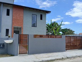 house em Servidão Rosalina Amélia dos Santos, São João do Rio Vermelho - Florianópolis - SC