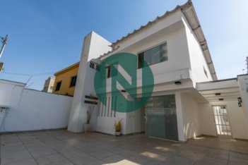house em Rua Doutor José Maria Whitaker, Vila Sofia - São Paulo - SP