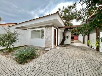 house em Rua Professor Emanoel Paulo Peluso, Campeche - Florianópolis - SC