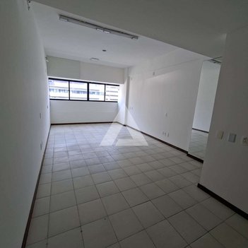 office em Rua Frederico Simões, Caminho das Árvores - Salvador - BA