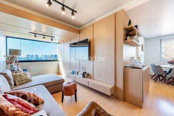 apartment em Rua Líbero Badaró, Passo da Areia - Porto Alegre - RS