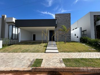 house em Avenida Vereador Carlito Cordeiro, Jardim Botânico - Uberlândia - MG