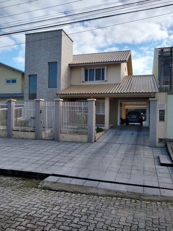 house em Orlando Brizolara Azevedo, Centro - Pelotas - RS