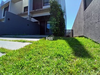 house em Avenida dos Jerivás, Cachoeira do Bom Jesus - Florianópolis - SC