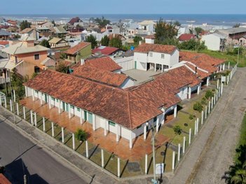 hotel em Travessa Sul, Capão da Canoa - Capão da Canoa - RS