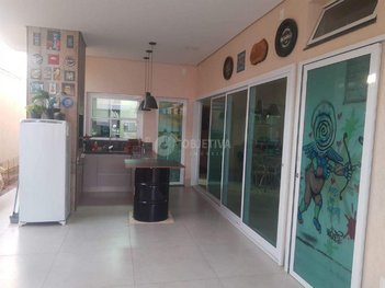 house em Rua Lourdes de Carvalho, Segismundo Pereira - Uberlândia - MG