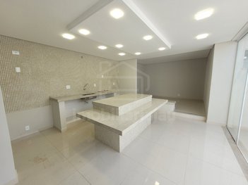 house em Rua Domingos Crespilho, Conjunto Habitacional dos Comerciários I - Jaú - SP
