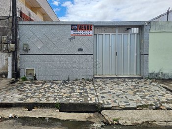 house em Rua São Fidélix, Conjunto Esperança - Fortaleza - CE