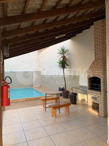 apartment em Rua Adhemar de Freitas Macedo, Alto Umuarama - Uberlândia - MG