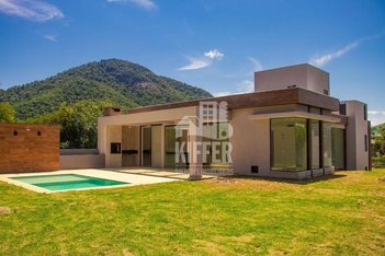 house em Rodovia Vereador Oldemar de Figueiredo, Pilar - Maricá - RJ