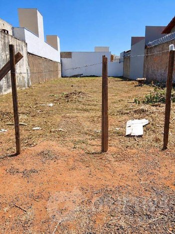 land_lot em Rua Stela Aparecida de Faria, Shopping Park - Uberlândia - MG