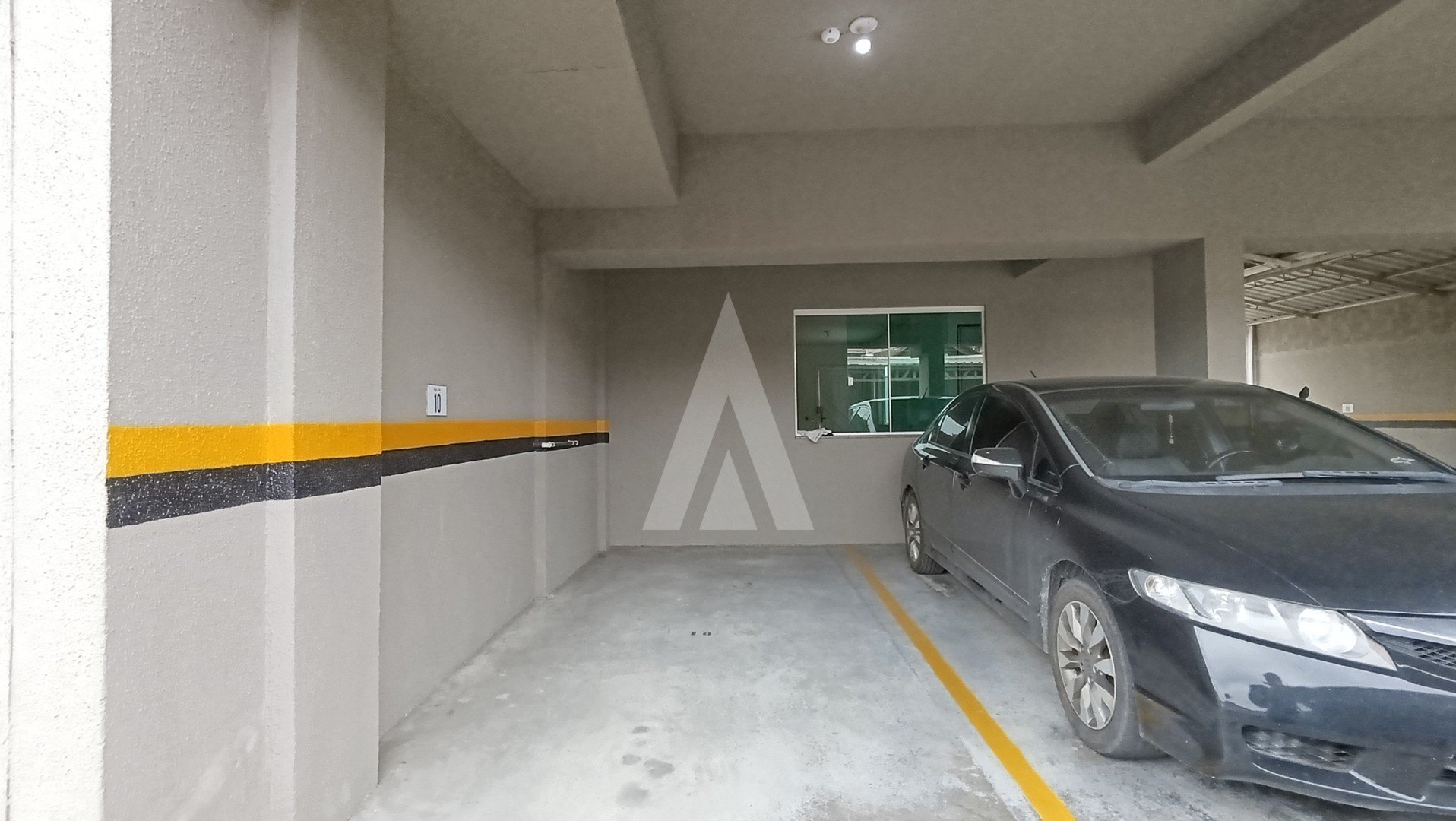 BOX DE GARAGEM 10