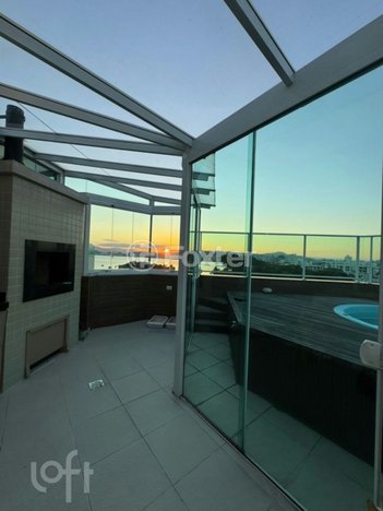 apartment em Rua João Meirelles, Abraão - Florianópolis - SC