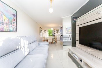 house em Rua Doutor Leocádio Cisneiros Corrêa, Xaxim - Curitiba - PR