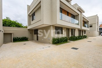 house em Rua Manoel de Souza Dias Negrão, Boa Vista - Curitiba - PR