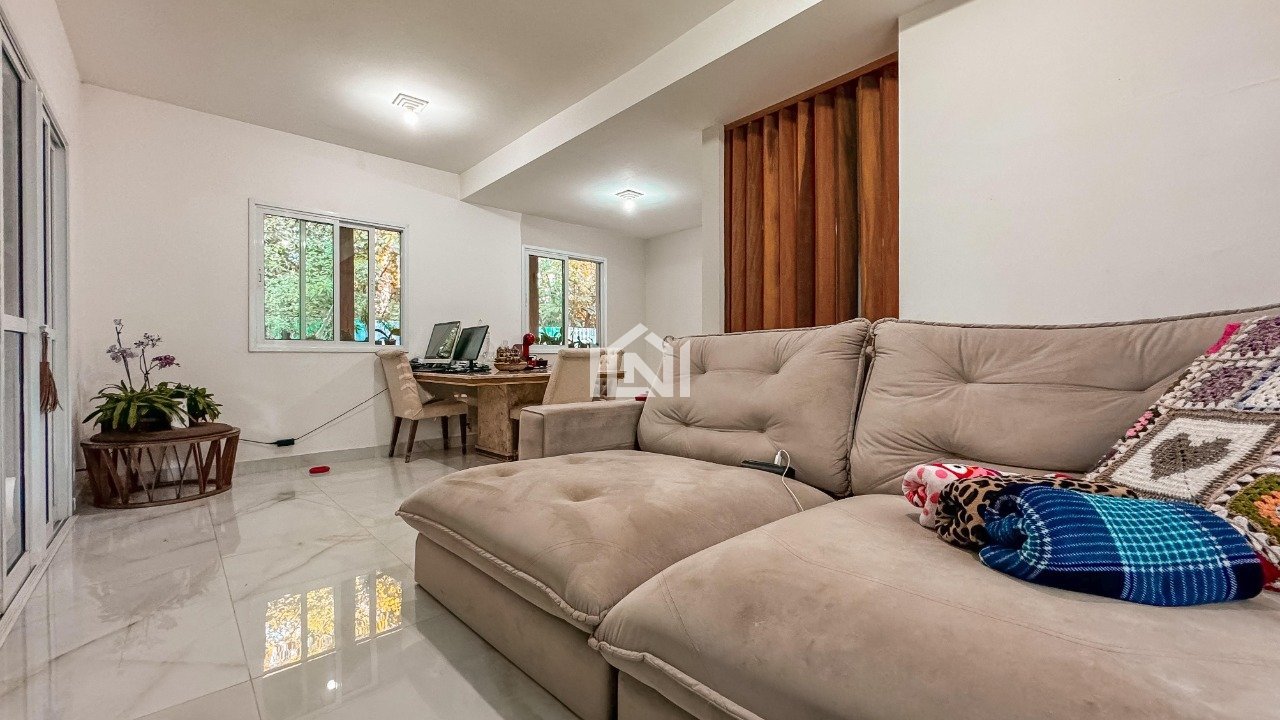 Casa a venda no condominio Mirante Jardim da Gloria - living