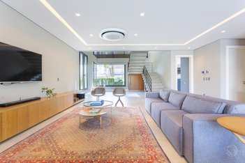 house em dos Botos, Jurerê Internacional - Florianópolis - SC