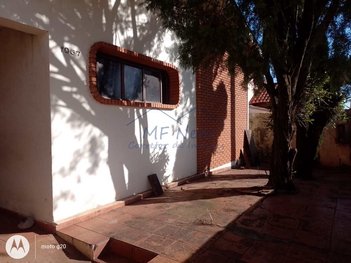 house em Rua Pereira Bueno, Jardim Petrópolis - Pirassununga - SP