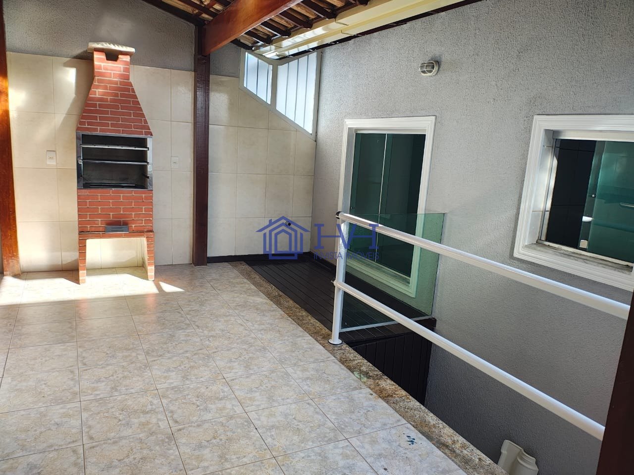 Casa com 3 quartos — Santa Mônica, Belo Horizonte