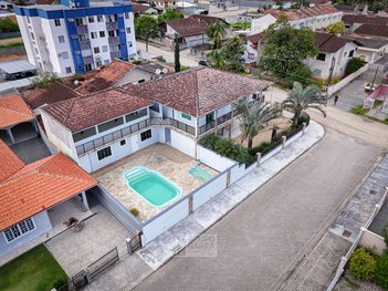 house em Rua José Francisco de Leão, Iririú - Joinville - SC
