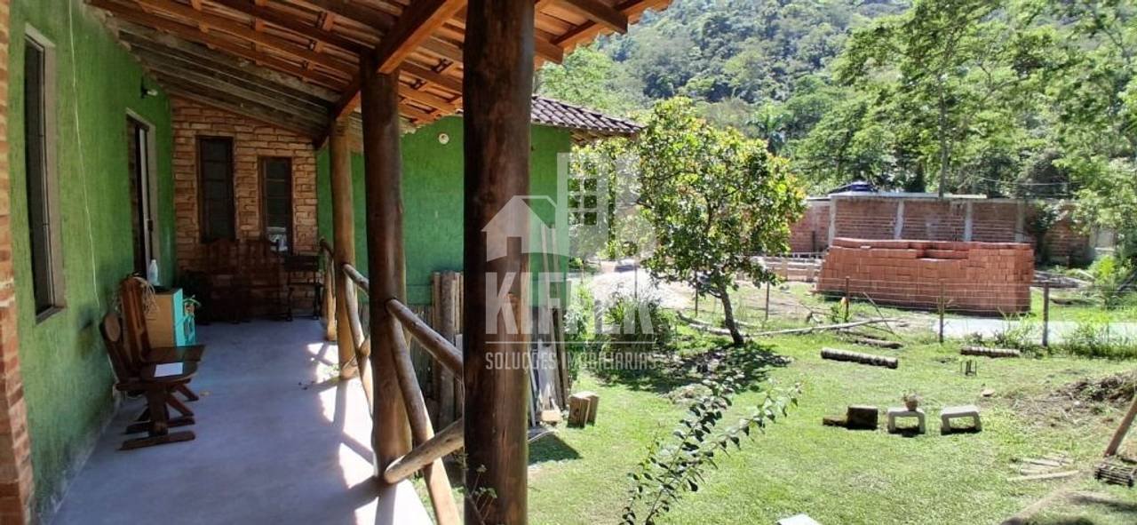 Maravilhosa casa com 2 quartos, aos pés da Serra da Tiririca