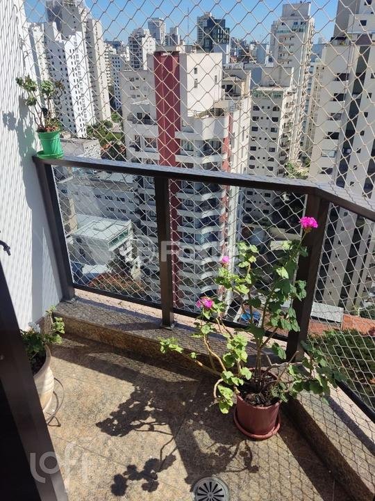 1350822f