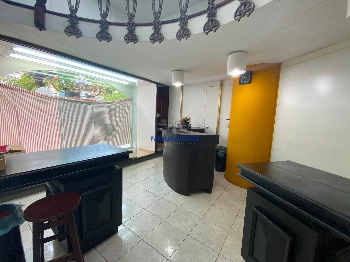 Alugar Loja comercial próximo ao shopping Miramar Gonzaga Santos SP