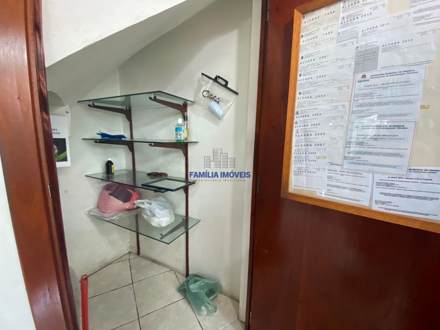 Alugar Loja comercial próximo ao shopping Miramar Gonzaga Santos SP