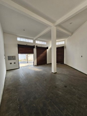 business em Rua Moscou, Parque Recreio - Contagem - MG