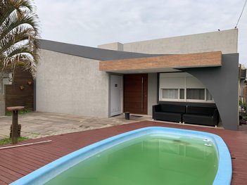 house em Rua Rio Apucaé, Centro - Xangri-Lá - RS