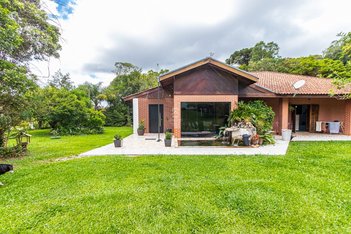 agricultural em Rua João do Carmo Santiago, Borda do Campo - São José dos Pinhais - PR