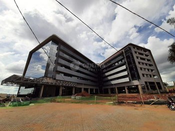 office em Avenida dos Vinhedos, Jardim Karaíba - Uberlândia - MG