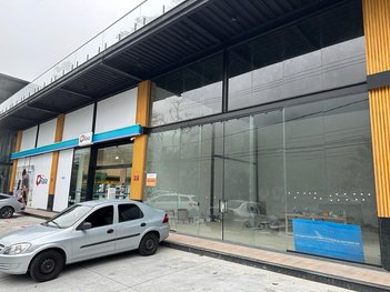 business em Rua Bingen, Bingen - Petrópolis - RJ