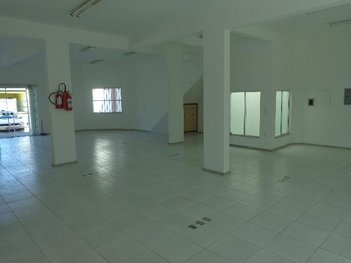 office em Rua Prefeito Leopoldo Freiberger, Centro - Biguaçu - SC