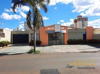 commercial_building em Rua São Sebastião, Centro - São Carlos - SP