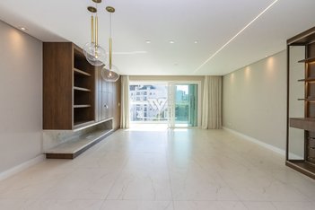 apartment em Rua Vereador Antônio dos Reis Cavalheiro, Cabral - Curitiba - PR